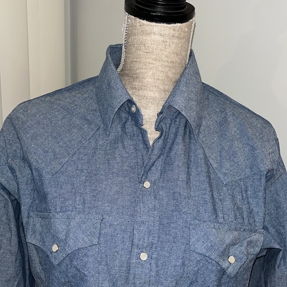 ELY CATTLEMAN Men's Blue Chambray Western Pearl Snap Shirt L/S - Size M - VEUC!* - Picture 3 of 9